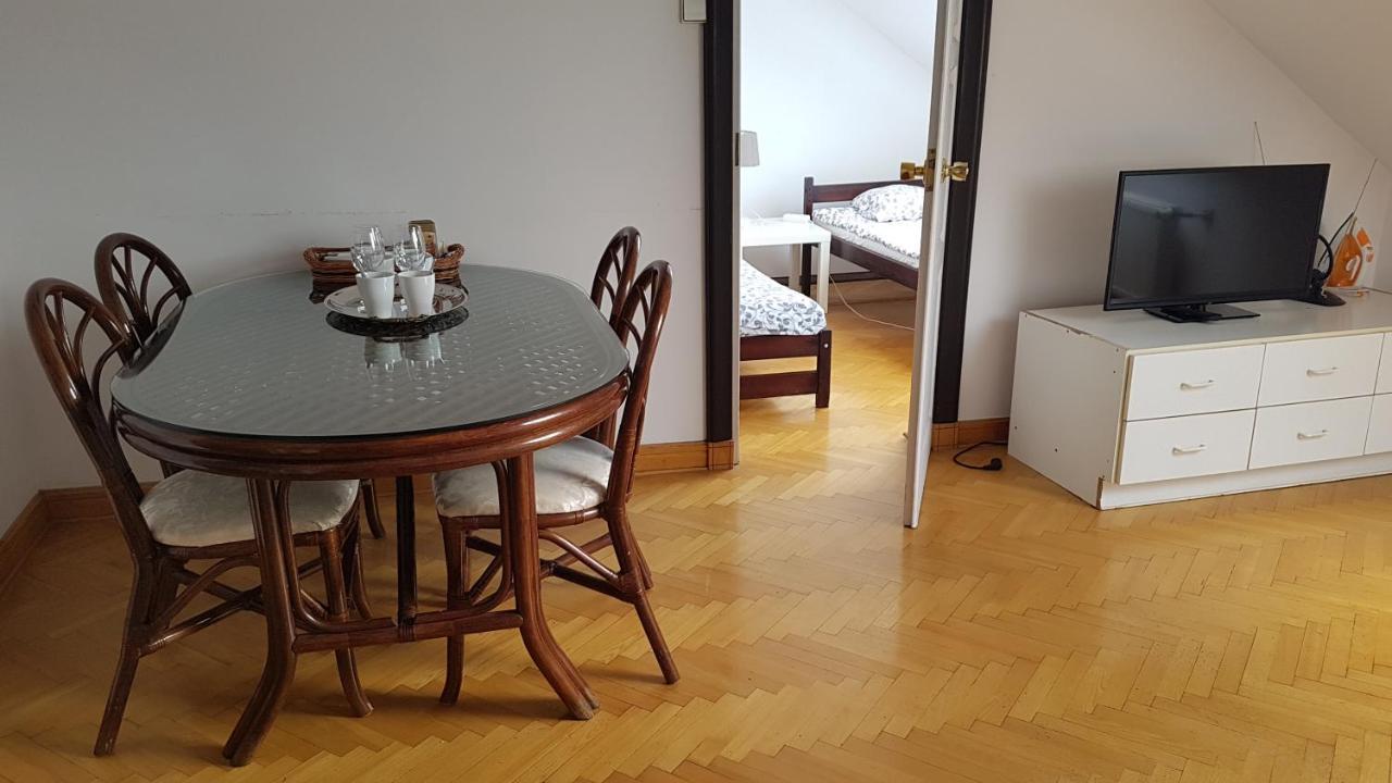Green Wood Apartament Stara Ochota Varsó Kültér fotó