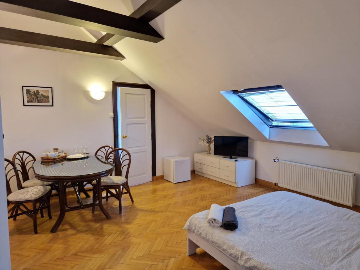 Green Wood Apartament Stara Ochota Varsó Kültér fotó